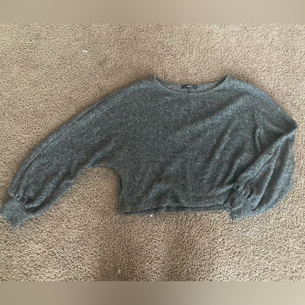 Gray textured crop top